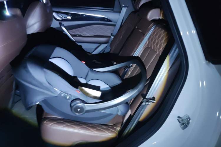 Used JETOUR X95 2020 1.6T DCT Love Pro Edition 5-seater
