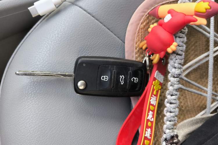 Used Skoda Rapid 2013 1.6L Manual Smart Selection Model