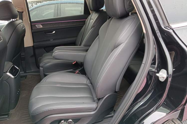 Used Hima AITO M7 2024 1.5T Rear-Drive Plus Version 6 Seats Left Rear Seat