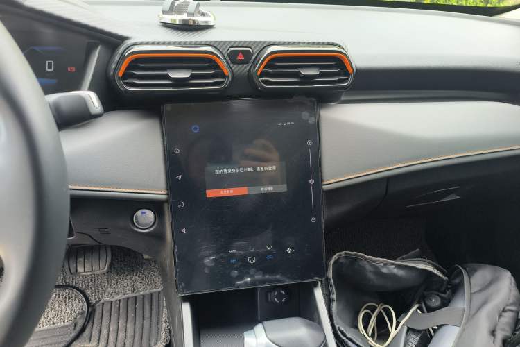 Used Dongfeng Aeolus Yixuan 2024 1.5L Automatic JingSu Edition Audio And AC Panel