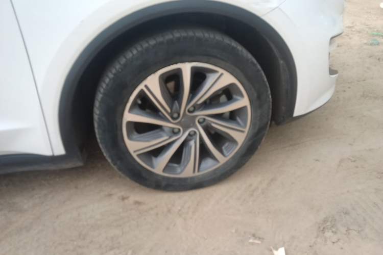 Used Geely Auto Jiajie 2021 Zhiqing 1.5TD DCT Luxury Model Right Front Wheel Hub