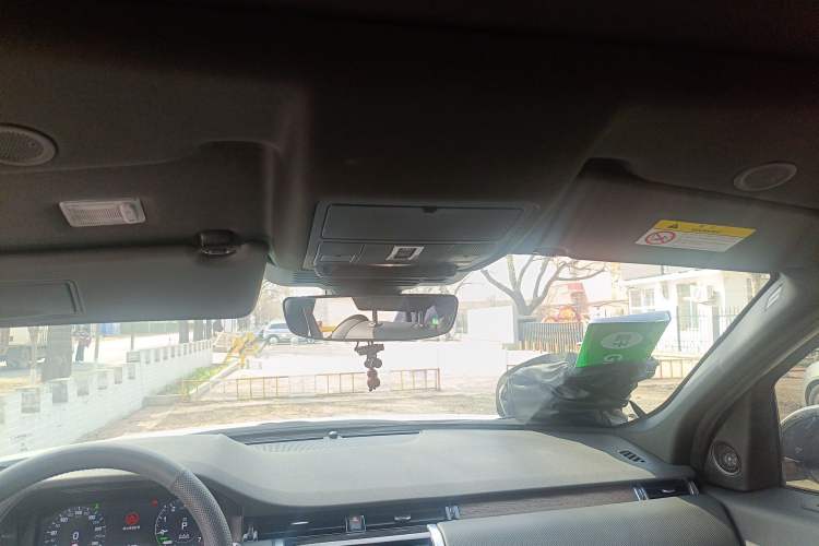 Used Land Rover Discovery Sport New Energy 2022 Facelifted P300e Plug-in Hybrid Electric Version
