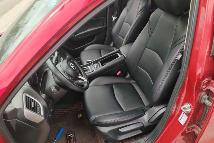 Used Mazda 3 Axela 2017 Sedan 1.5L Automatic Luxury Model Emission Standard China V