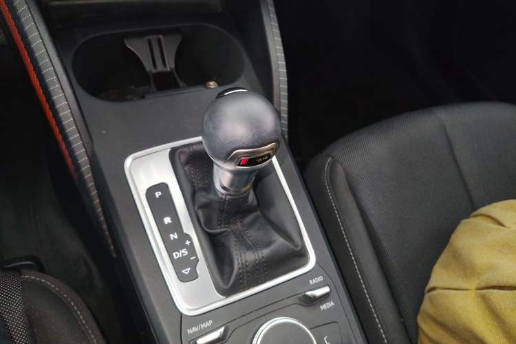 Used Audi Q2L 2018 35 TFSI Launch Exclusive Edition China V