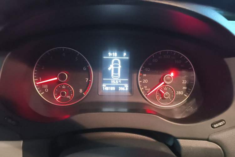 Used Volkswagen Sagitar 2014 Revised Version 1.4TSI Automatic Luxury Edition