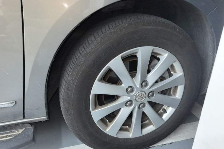 Used Buick GL8 2018 28T Luxury Model China VI Standard