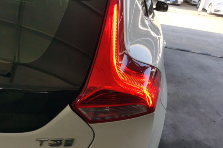 Used Volvo V40 2017 T3 Zhiya Edition