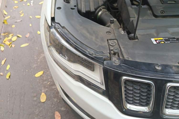 Used Jeep Compass 2017 200T Automatic Family Edition
