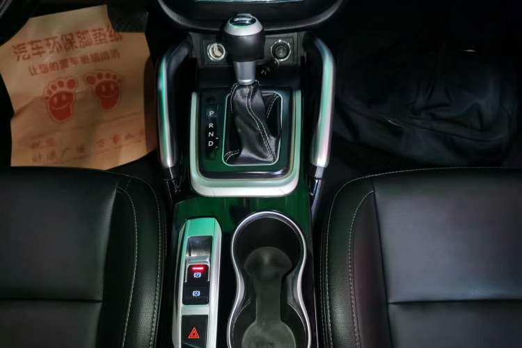 Used Zotye SR7 2016 1.5T CVT Magic Cube Door Edition China V Standard
