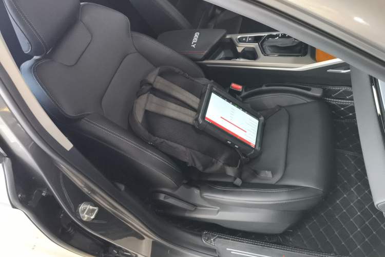 Used Geely Auto Emgrand 2025 4th Generation 1.5L CVT Longteng Edition
