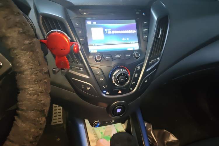 Used Hyundai Veloster 2012 1.6T Automatic Luxury Edition
