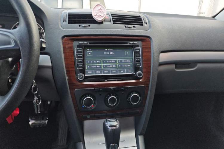 Used Skoda Octavia 2014 1.6L Automatic Eado Edition
