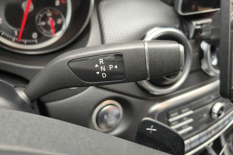 Used Mercedes-Benz GLA 2017 GLA 200 Fashion Model
