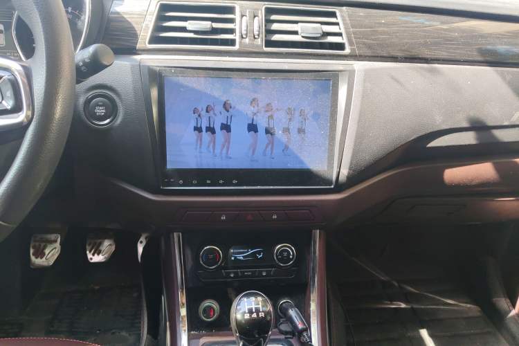 Used Lifan Auto Myway 2016 1.5L Manual Elite Version Audio And AC Panel