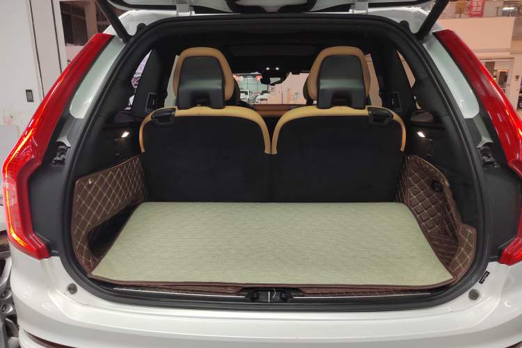 Used Volvo XC90 2018 T6 Zhiyi Edition 7-Seater
