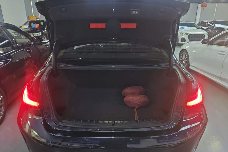 Used BMW 3 Series 2023 325Li M Sport Package
