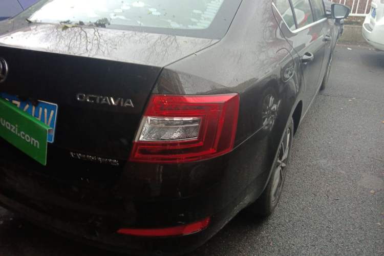 Used Skoda Octavia 2017 Classic Model 1.6L Automatic Comfort Edition