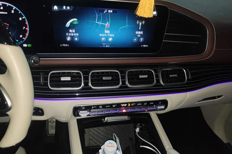 Used Mercedes-Benz GLS 2023 Refreshed GLS 450 4MATIC Luxury Edition Audio And AC Panel