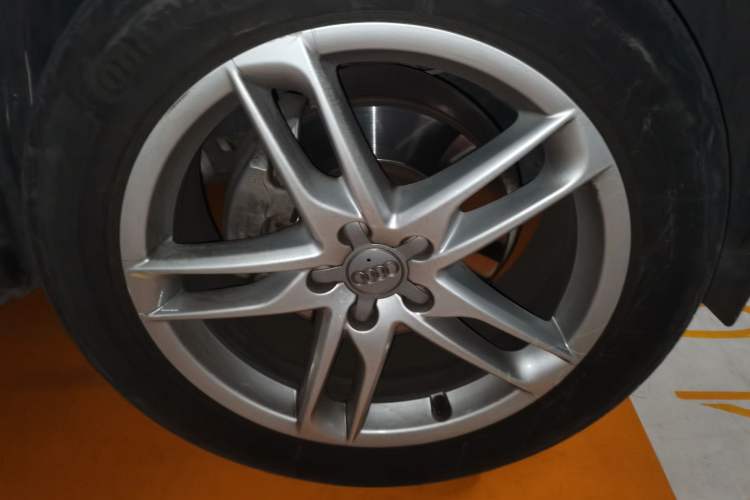 Used Audi Q5 2017 40 TFSI Comfort Model
