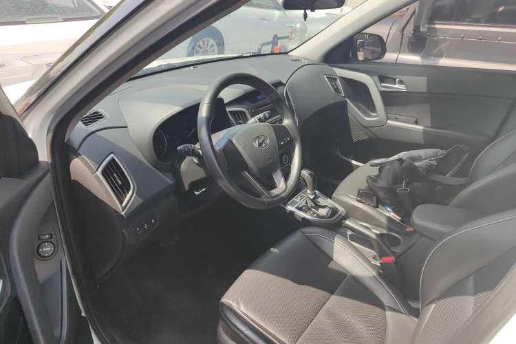 Used Hyundai ix25 2015 1.6L Automatic Two-Wheel Drive Smart GLS Trim