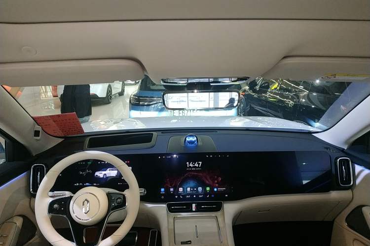 Used Hima AITO M8 2025 Extended-Range Ultra Version 53.4 kWh 6-Seater Edition Headliner