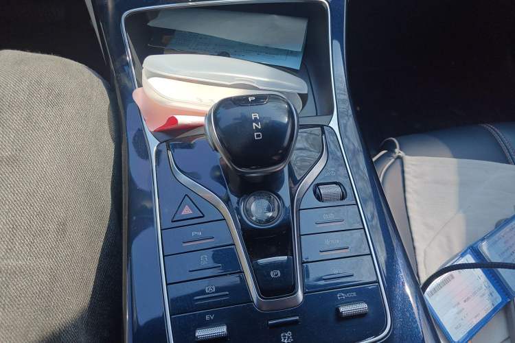 Used BYD Qin PLUS 2021 DM-i 55KM Flagship Model Gear Lever