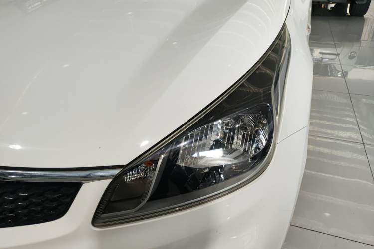 Used Kia K2 2017 Sedan 1.4L Manual Transmission GLS
