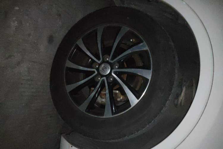 Used Zotye SR7 2016 1.5T CVT Cube Heart Edition China V Standard
