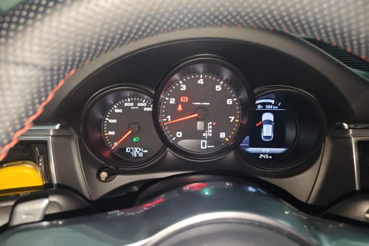 Used Porsche Macan 2017 Macan 2.0T Instrument Cluster