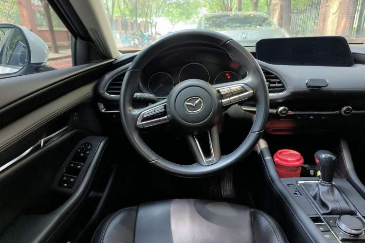 Used Mazda 3 Axela 2022 2.0L Automatic Zhi Rui Edition Steering Wheel