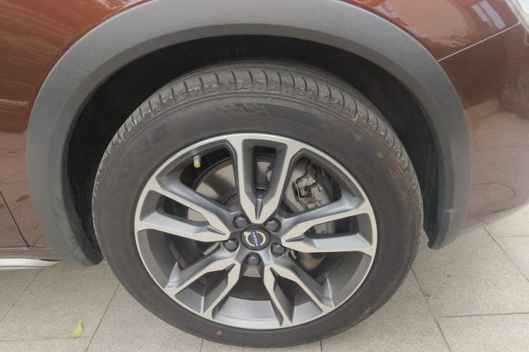 Used Volvo V60 2017 Cross Country T5 AWD China V Standard