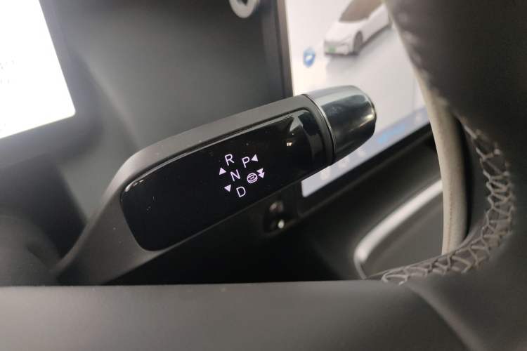 Used XPeng P7+ 2024 Ultra-Long Range Max Gear Lever