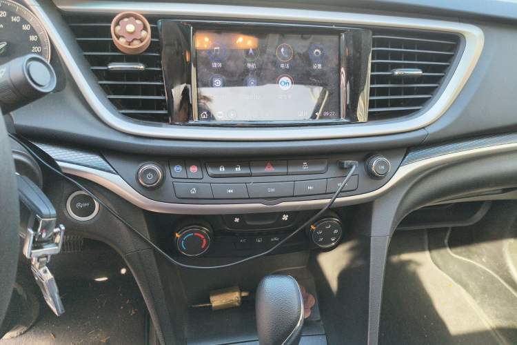 Used Buick GT 2021 1.3T Automatic Mild Hybrid Elite Version Audio And AC Panel