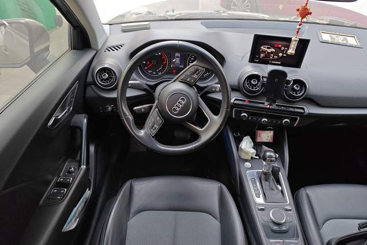 Used Audi Q2L 2020 35 TFSI Fashionable and Elegant Model
