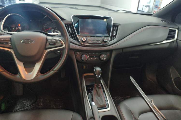 Used Chevrolet Monza 2019 RS 330T Automatic Comfort Edition China VI Standard Audio And AC Panel