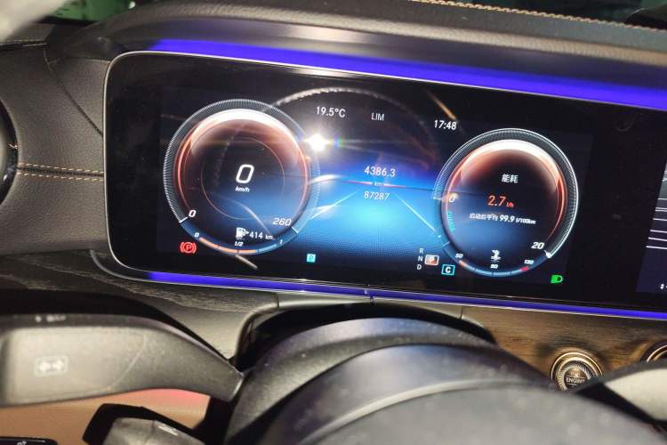 Used Mercedes-Benz E-Class 2021 E 300 L Sport Premium Edition Odometer Close Up