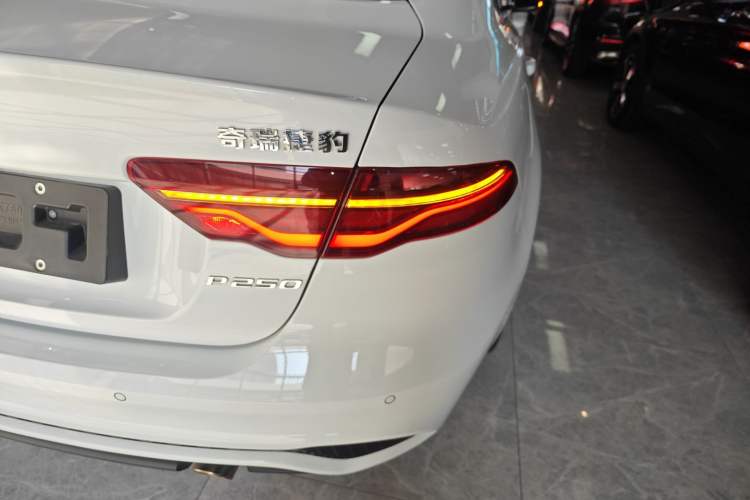 Used Jaguar XEL 2024 2.0T 250 PS R-DYNAMIC S Advanced Sport Edition
