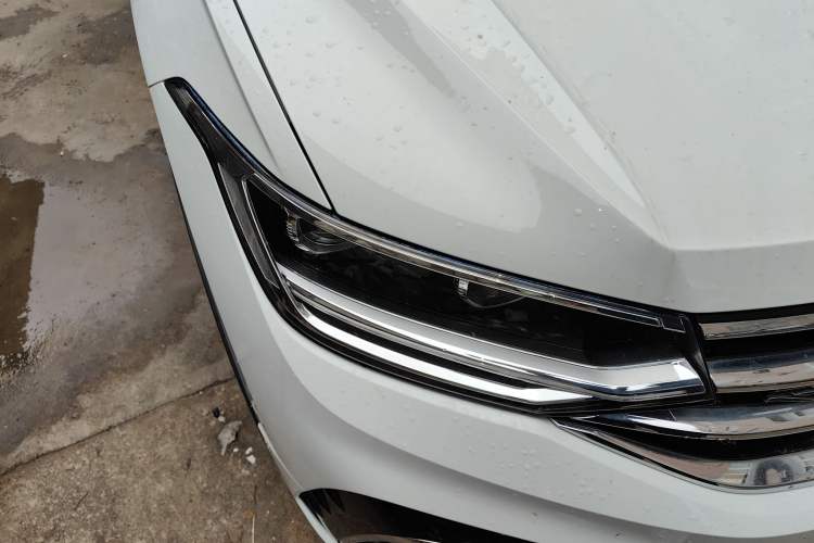 Used Volkswagen Tiguan L 2023 Restyled 330TSI Automatic Two-Wheel Drive R-Line Enhanced Comfort Version Exterior 6