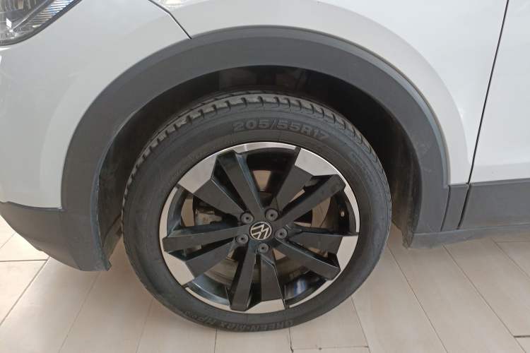 Used Volkswagen Tacqua 2023 200TSI DSG Joy-Connect Edition