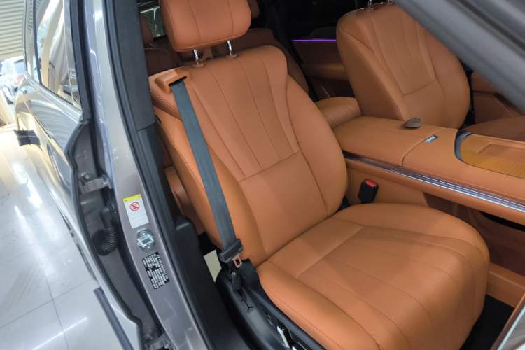 Used Wey Lanshan 2023 Four-Wheel Drive Ultra-Long Range Version
