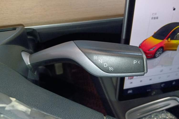 Used Tesla Model Y 2022 Long-Range All-Wheel-Drive Version
