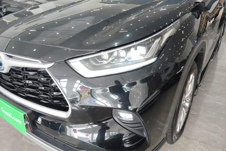 Used Toyota Highlander 2023 2.5L Smart Electric Hybrid Dual-Engine Four-Wheel Drive Prestige Version – 7 Seats Left Front Headlight