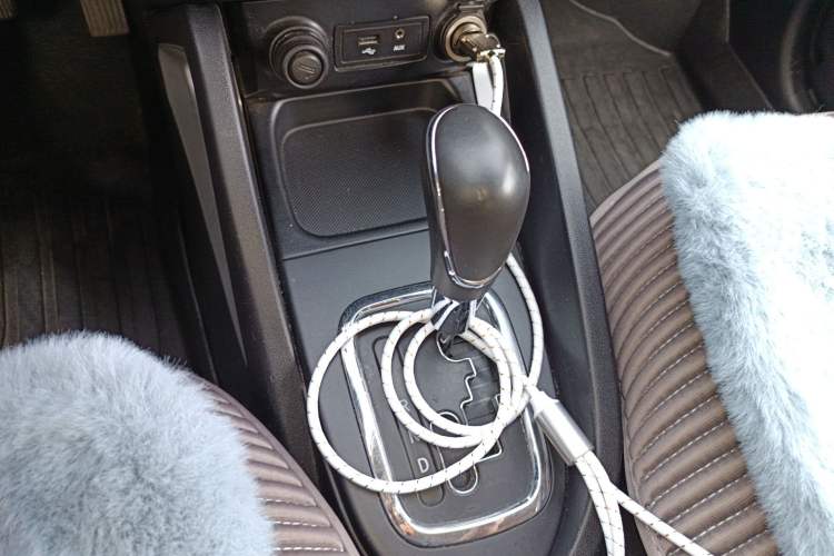 Used CHANGAN CS35 2016 1.6L Automatic Prestige Model China V Standard Gear Lever