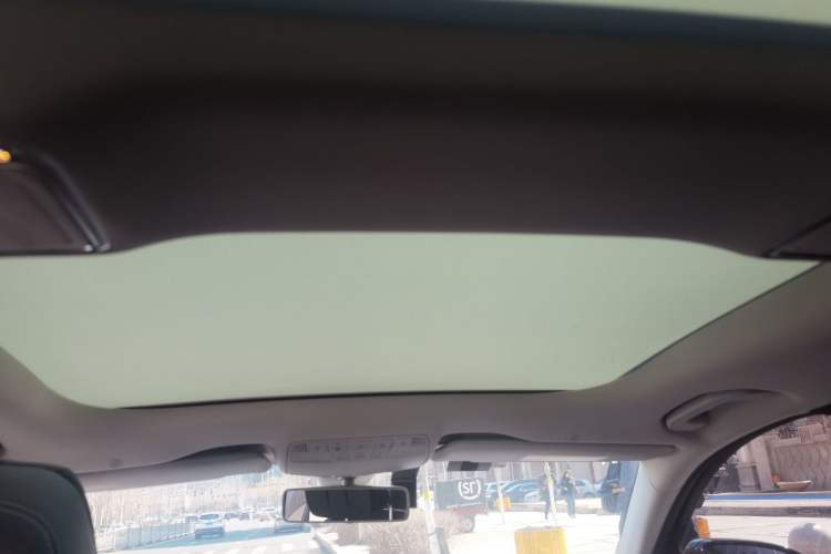 Used Mercedes-Benz E-Class 2018 E 200 L Sport 4MATIC Headliner