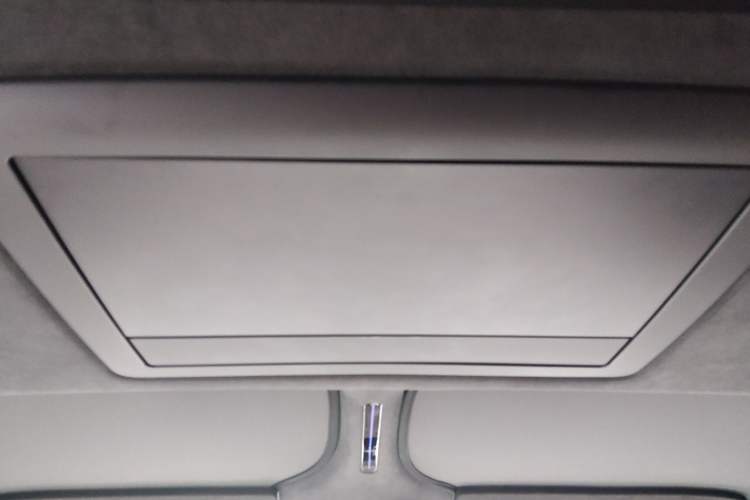 Used Avatr 12 2025 Ultra Extended-Range Edition Headliner