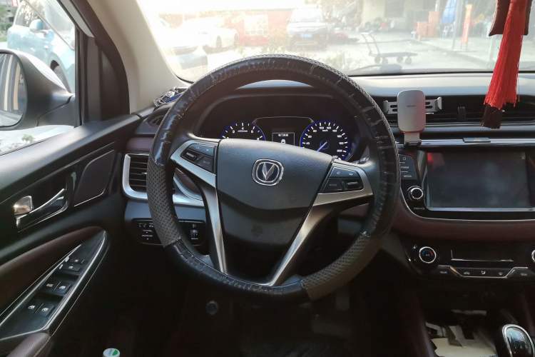 Used CHANGAN Lingxuan 2017 1.6L Manual Elite Model
