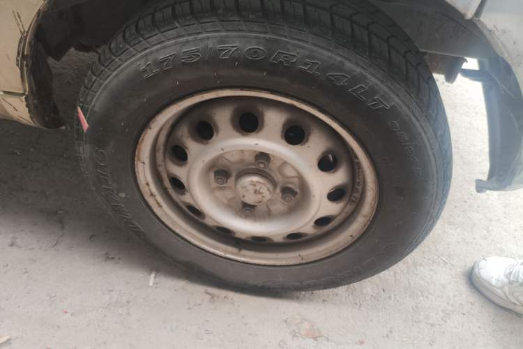 Used Wuling Rongguang 2011 1.2L Base Version