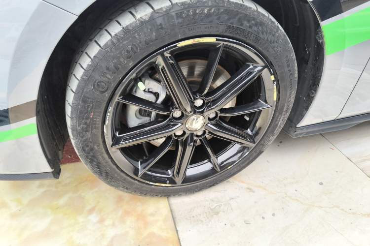 Used CHANGAN UNI-V iDD 2023 ZhiDian iDD 1.5T 113km Smart & Fun Version
