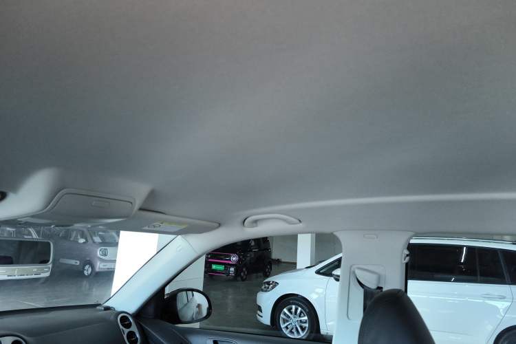 Used Volkswagen Tiguan L 2016 300TSI Automatic Two-Wheel Drive Comfort Edition
