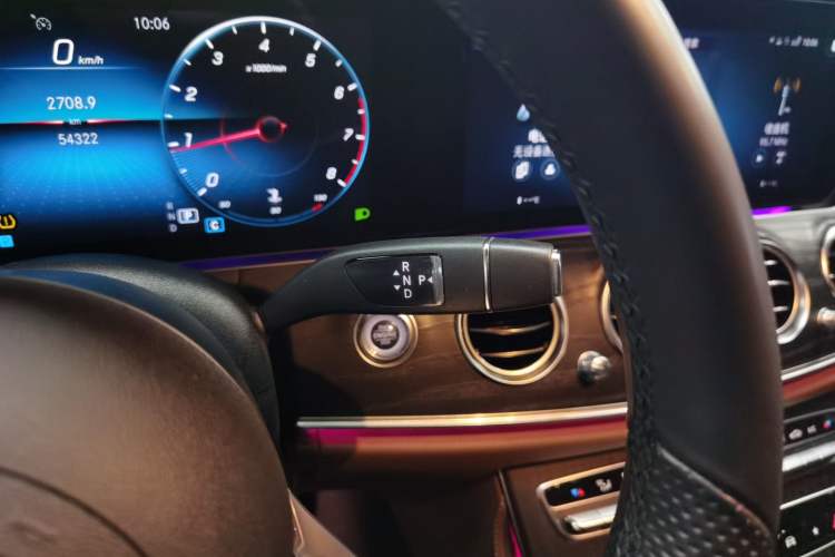 Used Mercedes-Benz E-Class 2022 Revised Version E 300 L Sporty and Stylish Edition
